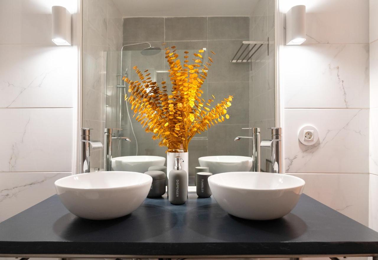 Historical Penthouse At Cardosas Block Apartment Porto Luaran gambar