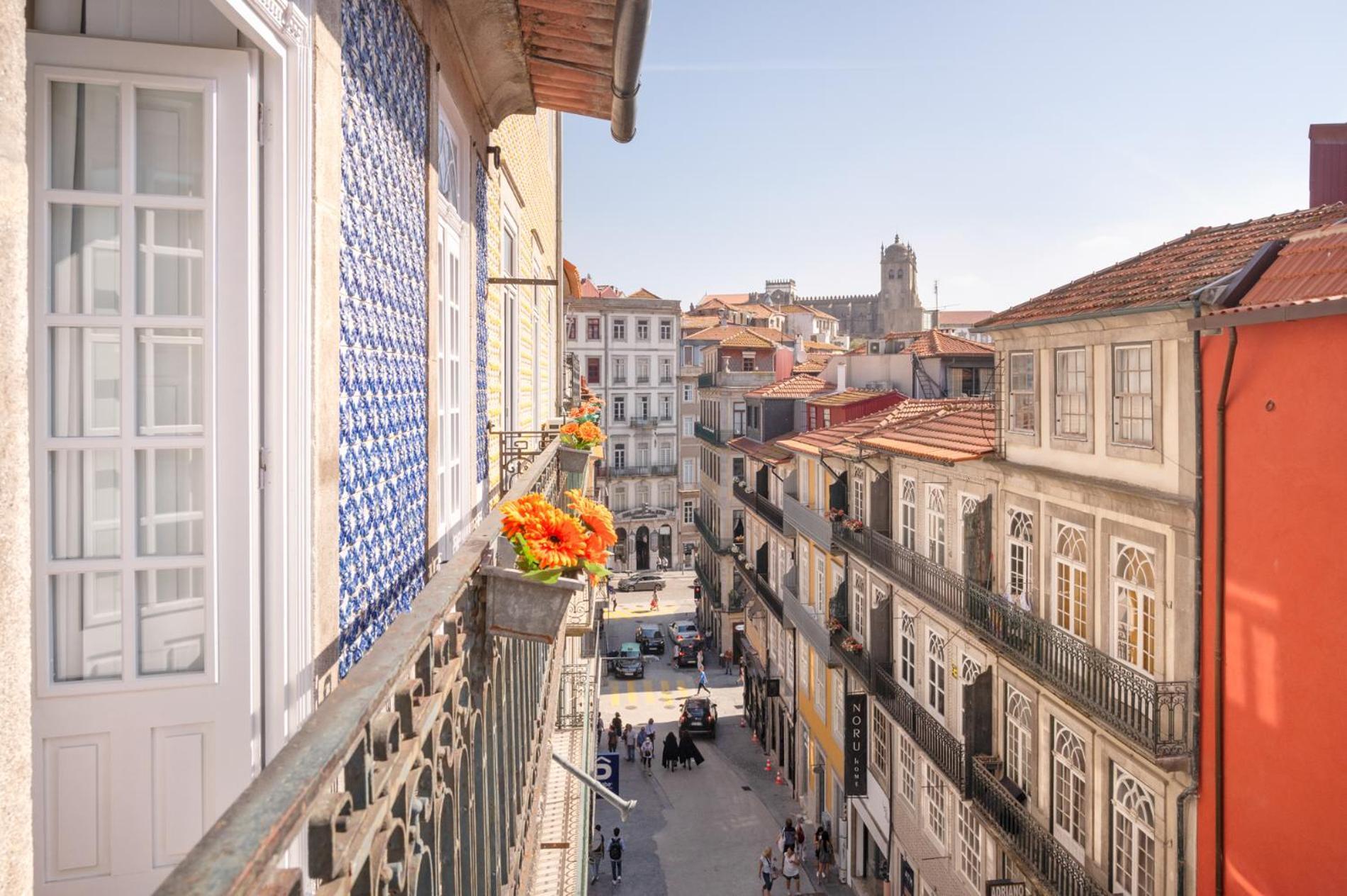 Historical Penthouse At Cardosas Block Apartment Porto Luaran gambar